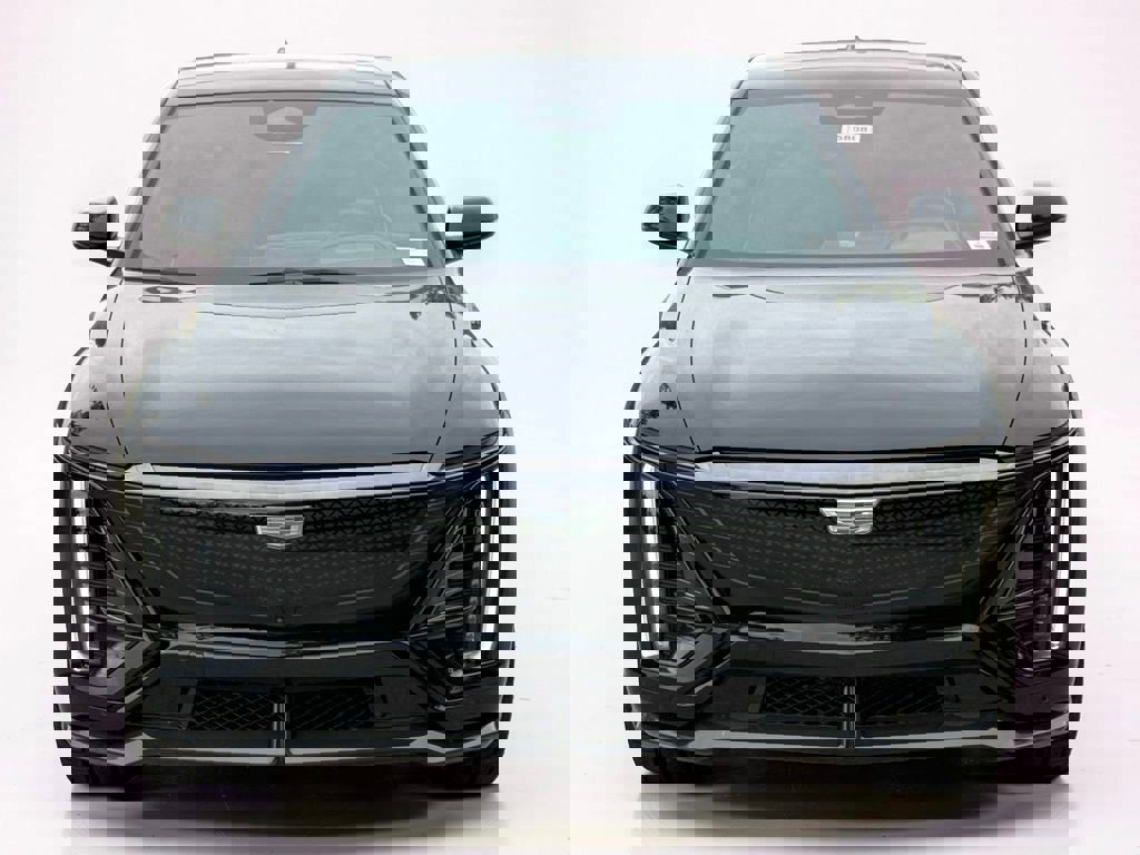 New 2026 Cadillac Lyriq V w/ Exterior Carbon Fiber Package image 9