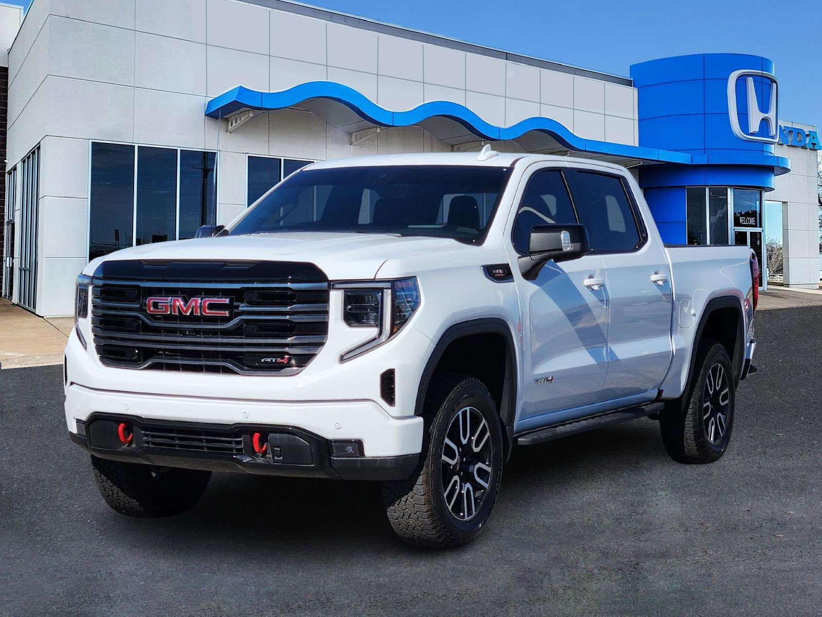 Used 2025 GMC Sierra 1500 AT4 w/ AT4 Premium Package image 2
