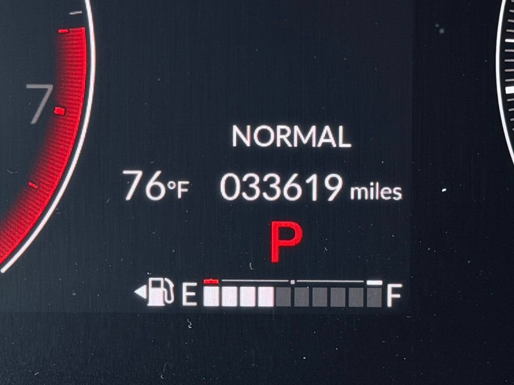 Used 2023 Honda Pilot LX image 35