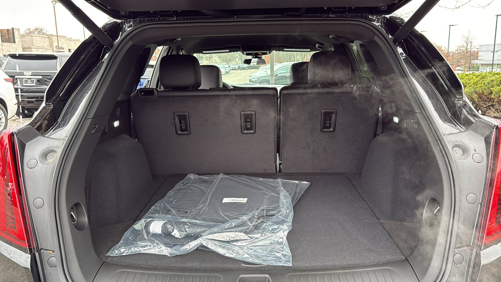 New 2025 Cadillac XT5 Luxury image 32