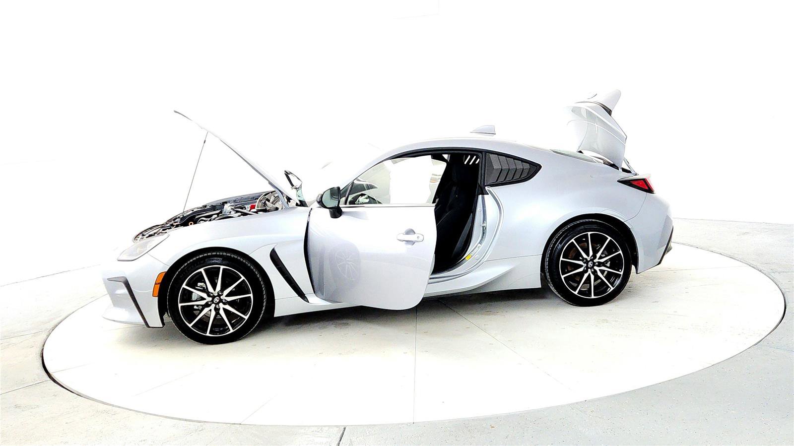 Certified 2025 Toyota GR86 w/ ALL Weather Mat Package (TMS) image 10