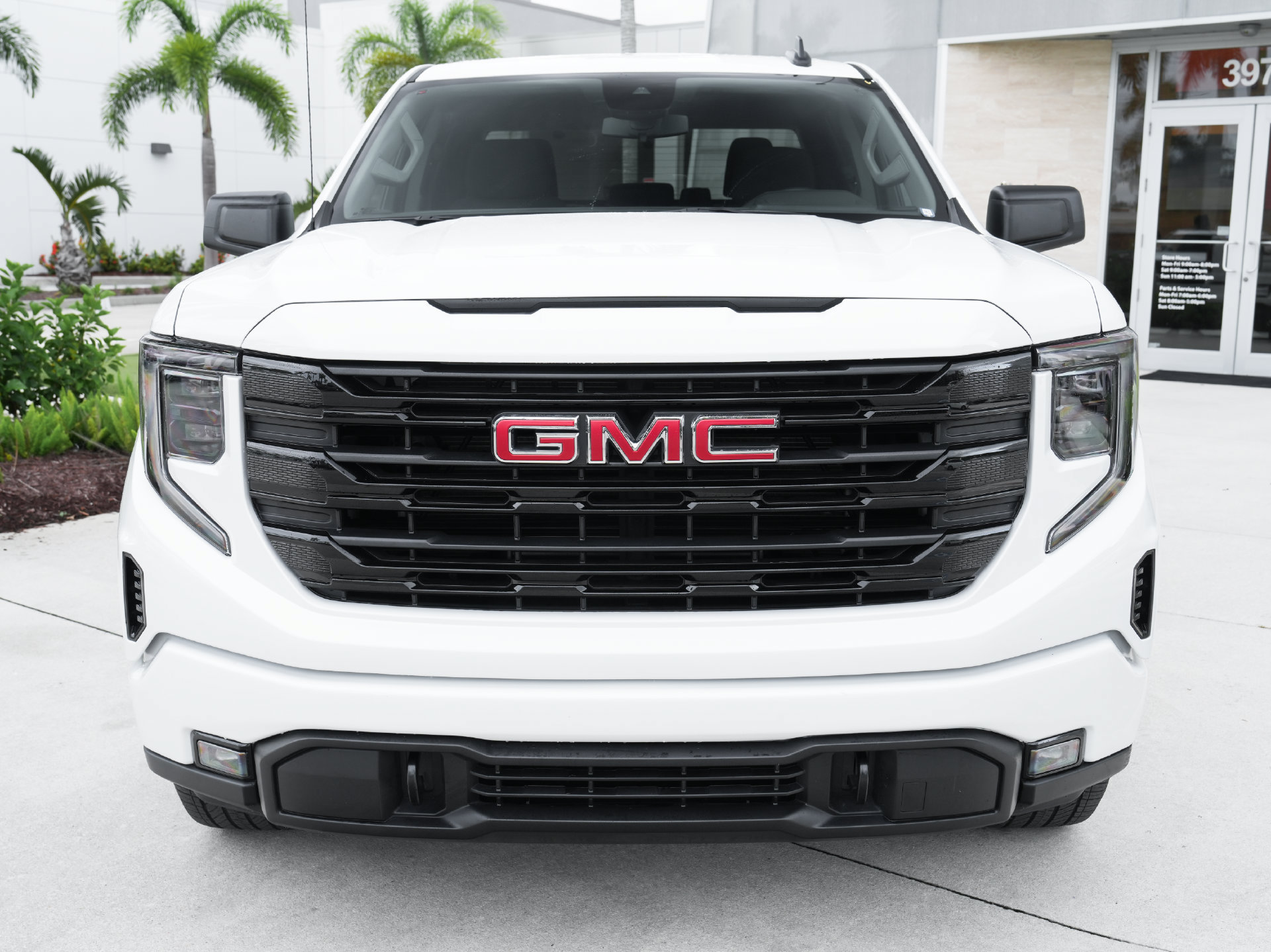 Used 2024 GMC Sierra 1500 Elevation AWD/4WD image 5
