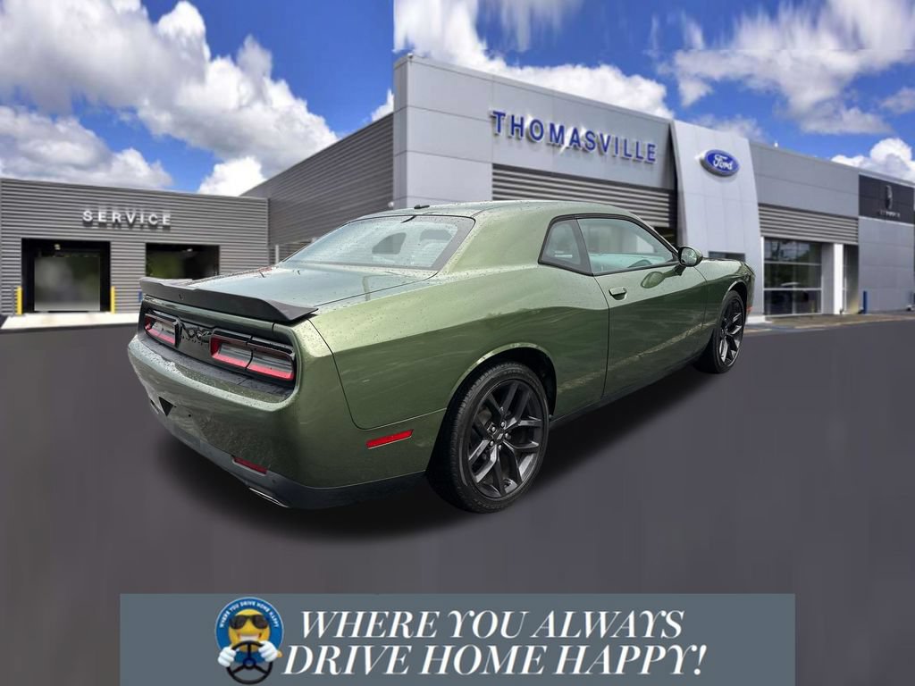 Used 2020 Dodge Challenger SXT w/ Driver Convenience Group RWD image 3