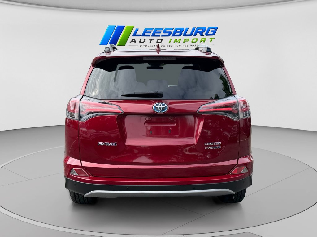 Used 2018 Toyota RAV4 Limited AWD/4WD image 4