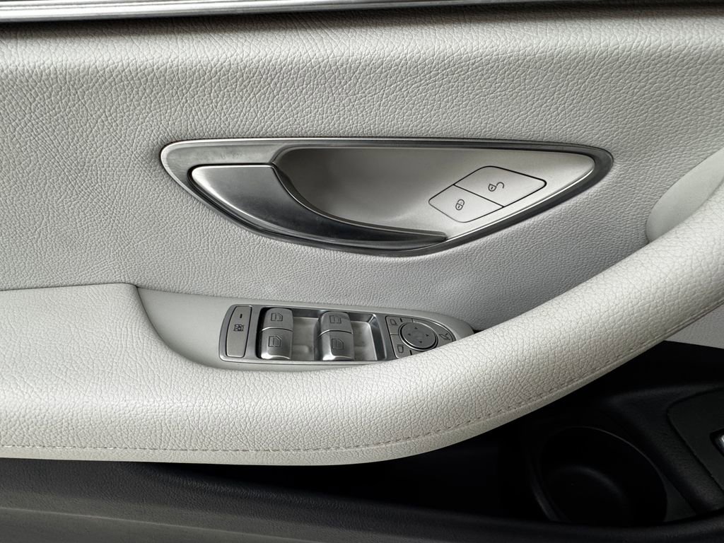 Used 2021 Mercedes-Benz E 450 4MATIC All-Terrain Wagon image 35