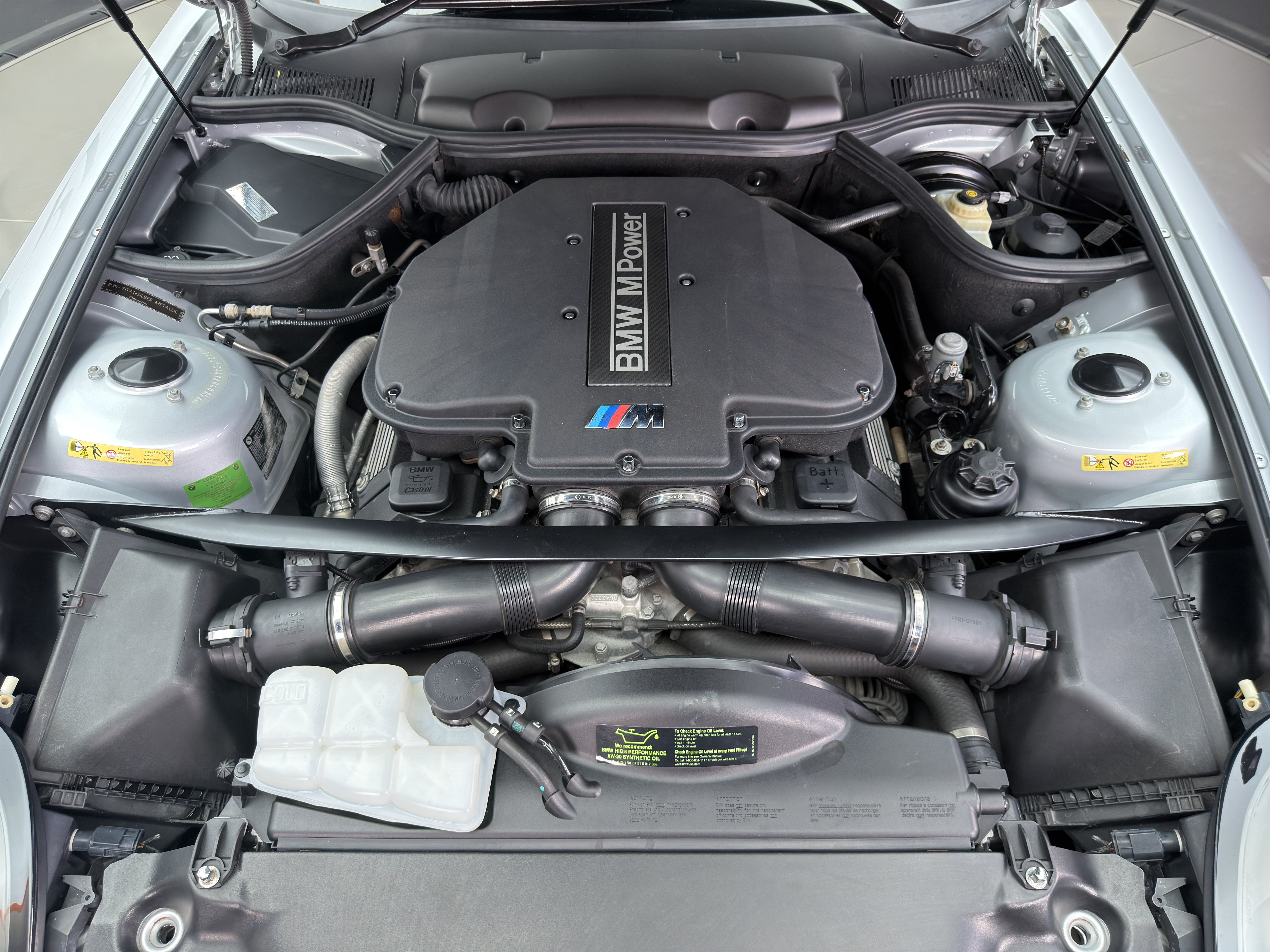 Used 2000 BMW Z8 RWD image 28