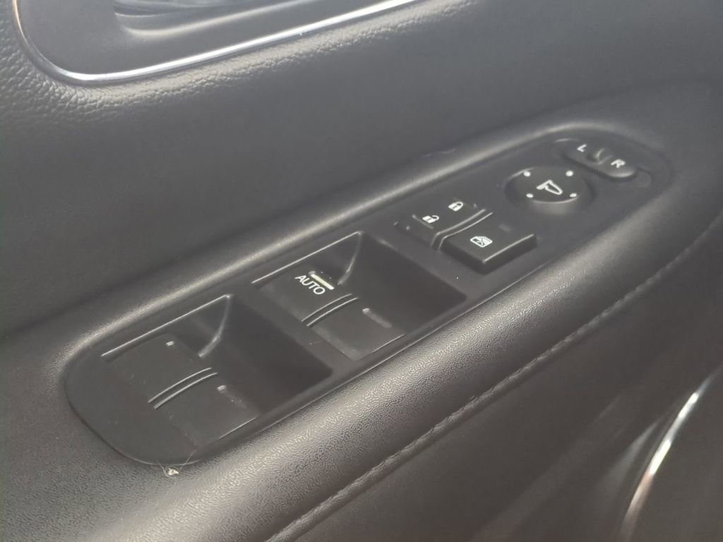 Used 2019 Honda HR-V EX-L image 28