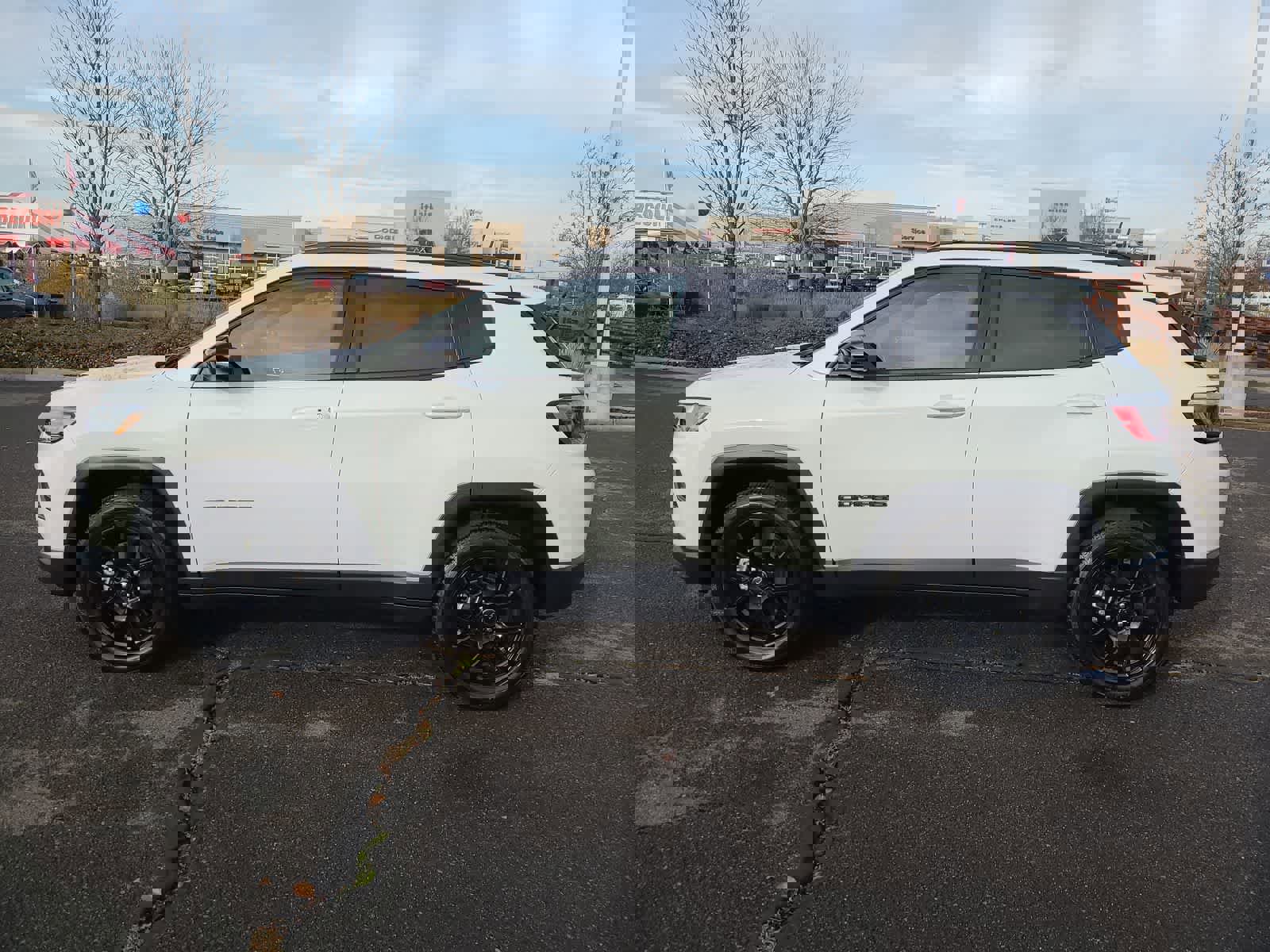 New 2026 Jeep Compass Latitude image 11