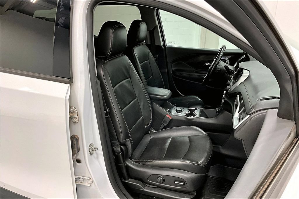 Used 2019 GMC Terrain SLT w/ Preferred Package FWD image 9