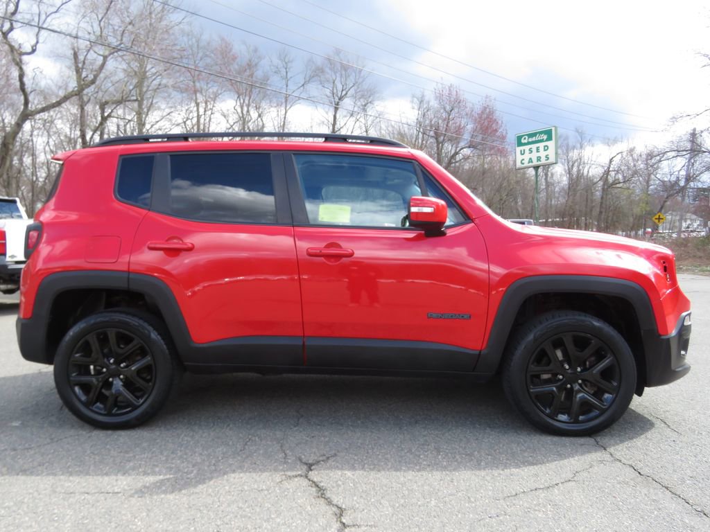 Used 2017 Jeep Renegade Altitude image 4