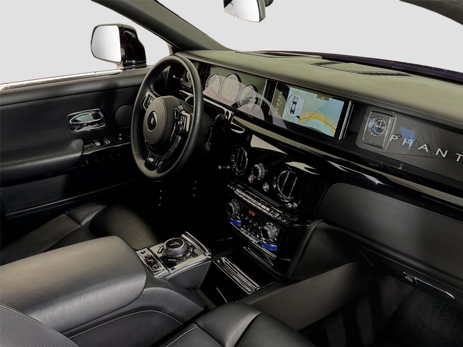 Used 2019 Rolls-Royce Phantom Sedan RWD image 36