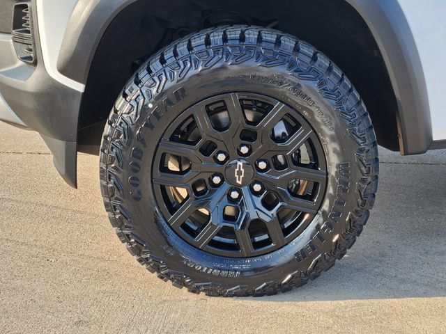 Used 2024 Chevrolet Colorado Trail Boss w/ Advanced Trailering Package AWD/4WD image 17