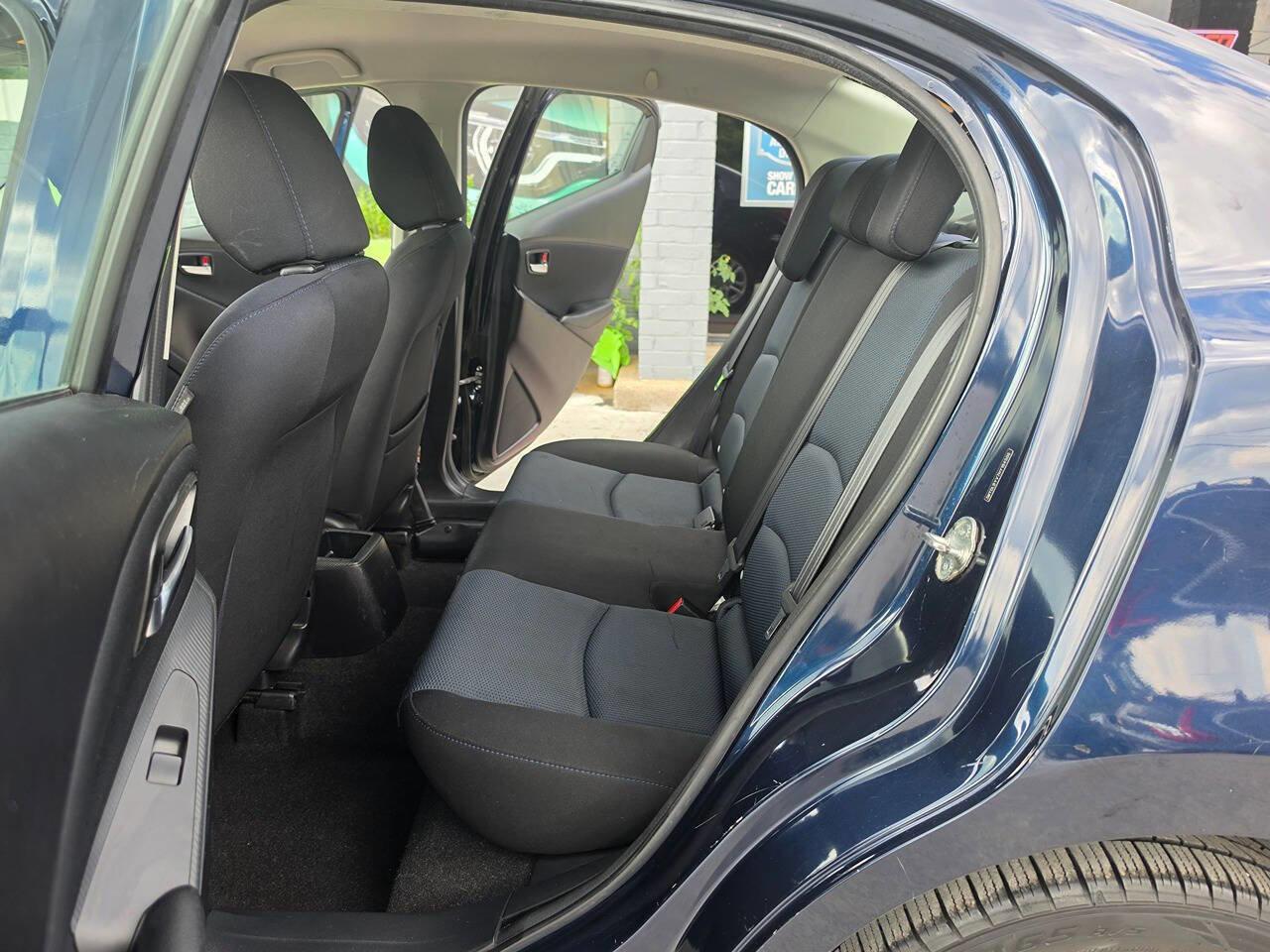 Used 2017 Toyota Yaris iA FWD image 21