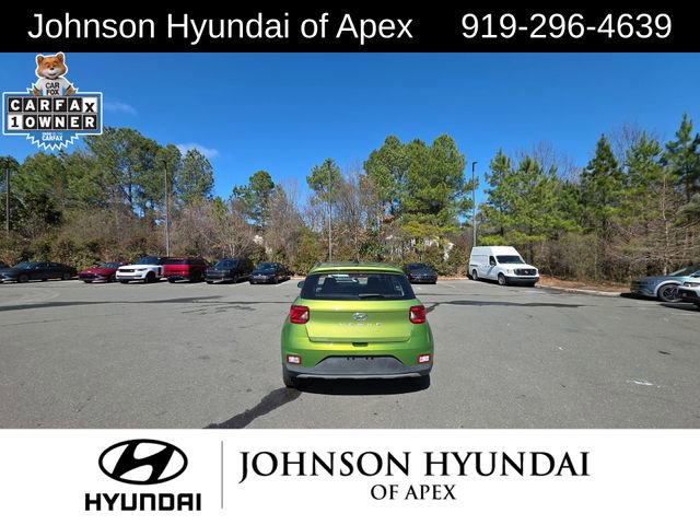 Used 2021 Hyundai Venue SE image 15
