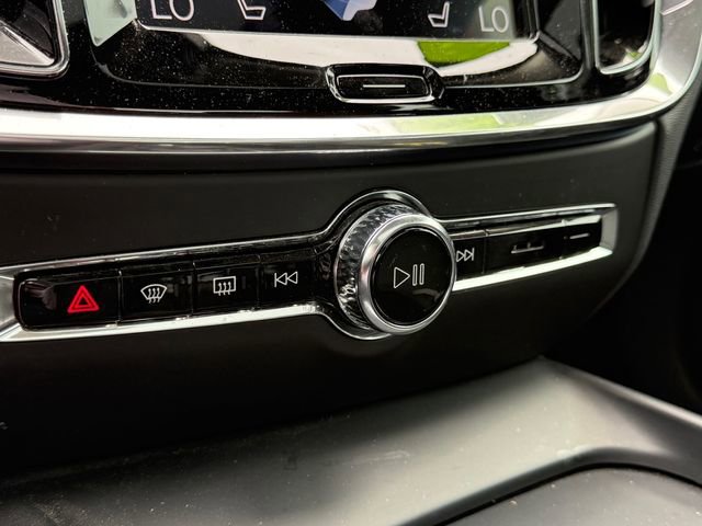 Used 2020 Volvo S60 T5 Momentum w/ Protection Package Premier FWD image 18