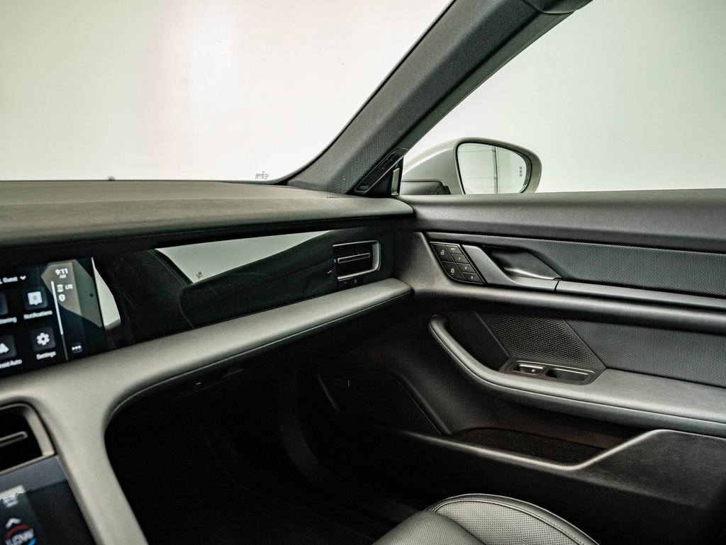 Certified 2022 Porsche Taycan image 35