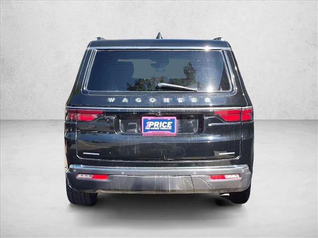 Used 2022 Jeep Wagoneer Series III w/ Premium Group I AWD/4WD image 6