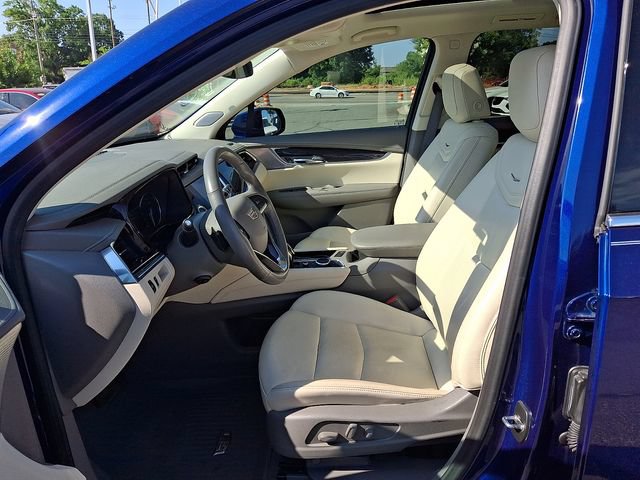 Used 2023 Cadillac XT6 Premium Luxury FWD image 8
