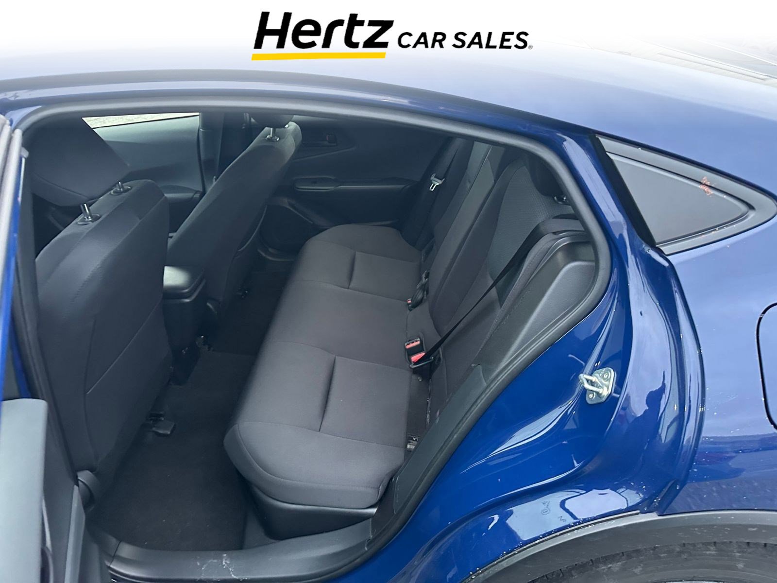 Used 2025 Toyota Prius LE image 7