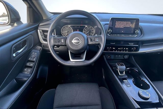 Used 2024 Nissan Rogue SV image 8