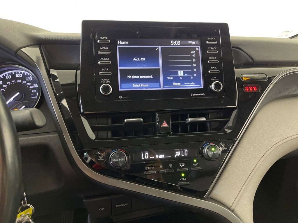 Certified 2022 Toyota Camry SE image 20