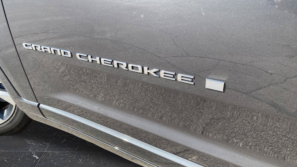 Used 2023 Jeep Grand Cherokee L Overland AWD/4WD image 40
