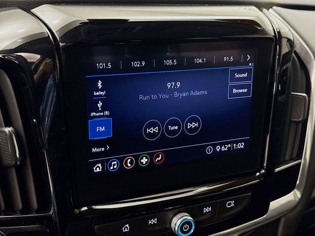 Used 2021 Chevrolet Traverse LT image 16
