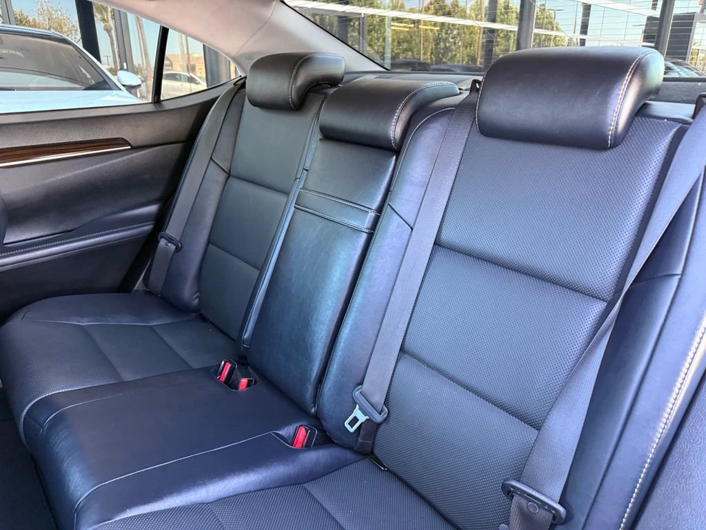 Used 2017 Lexus ES 350 w/ Premium Package FWD image 12