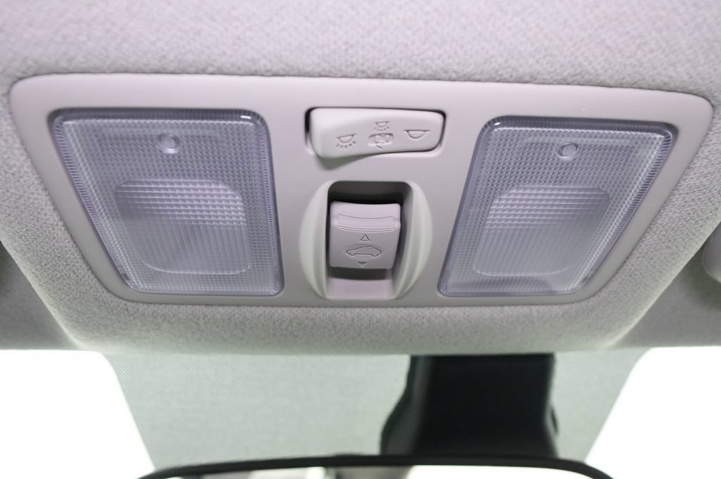 New 2026 Hyundai Venue SEL FWD image 39