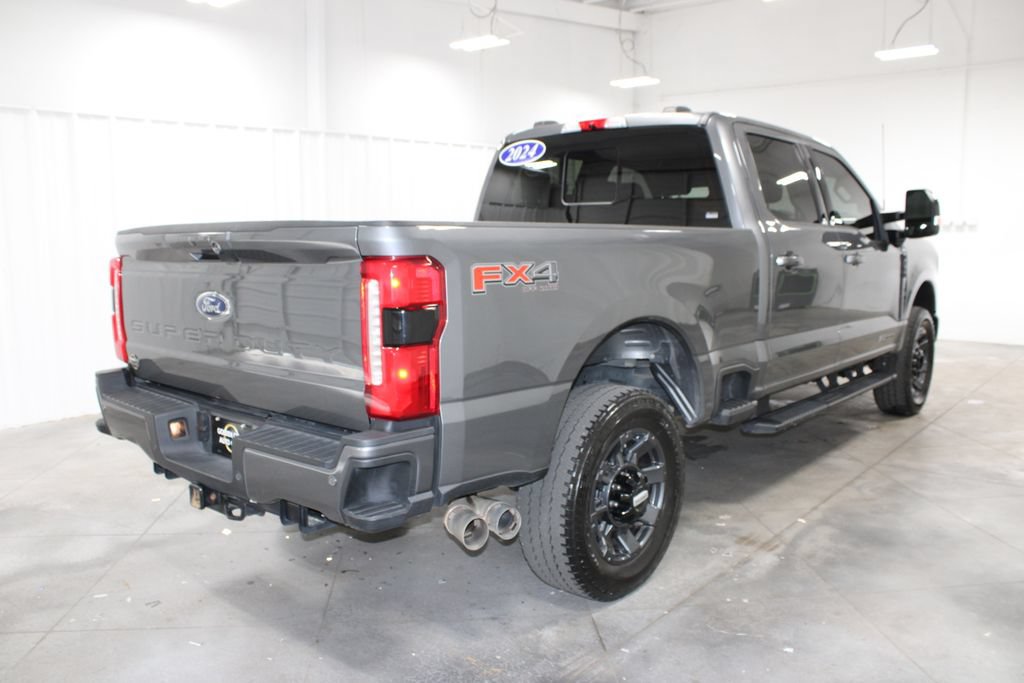 Used 2024 Ford F350 Lariat w/ Sport Appearance Package AWD/4WD image 9