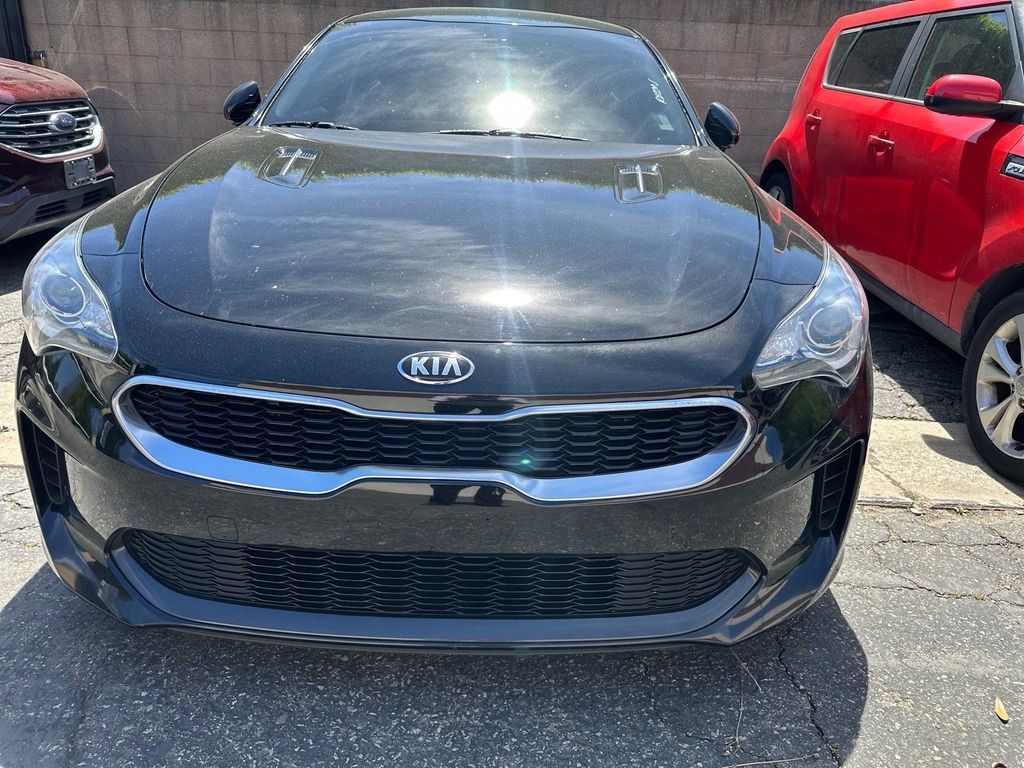 Used 2019 Kia Stinger image 2
