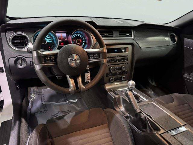 Used 2013 Ford Mustang Boss 302 w/ Boss 302 Accessory Pkg RWD image 35