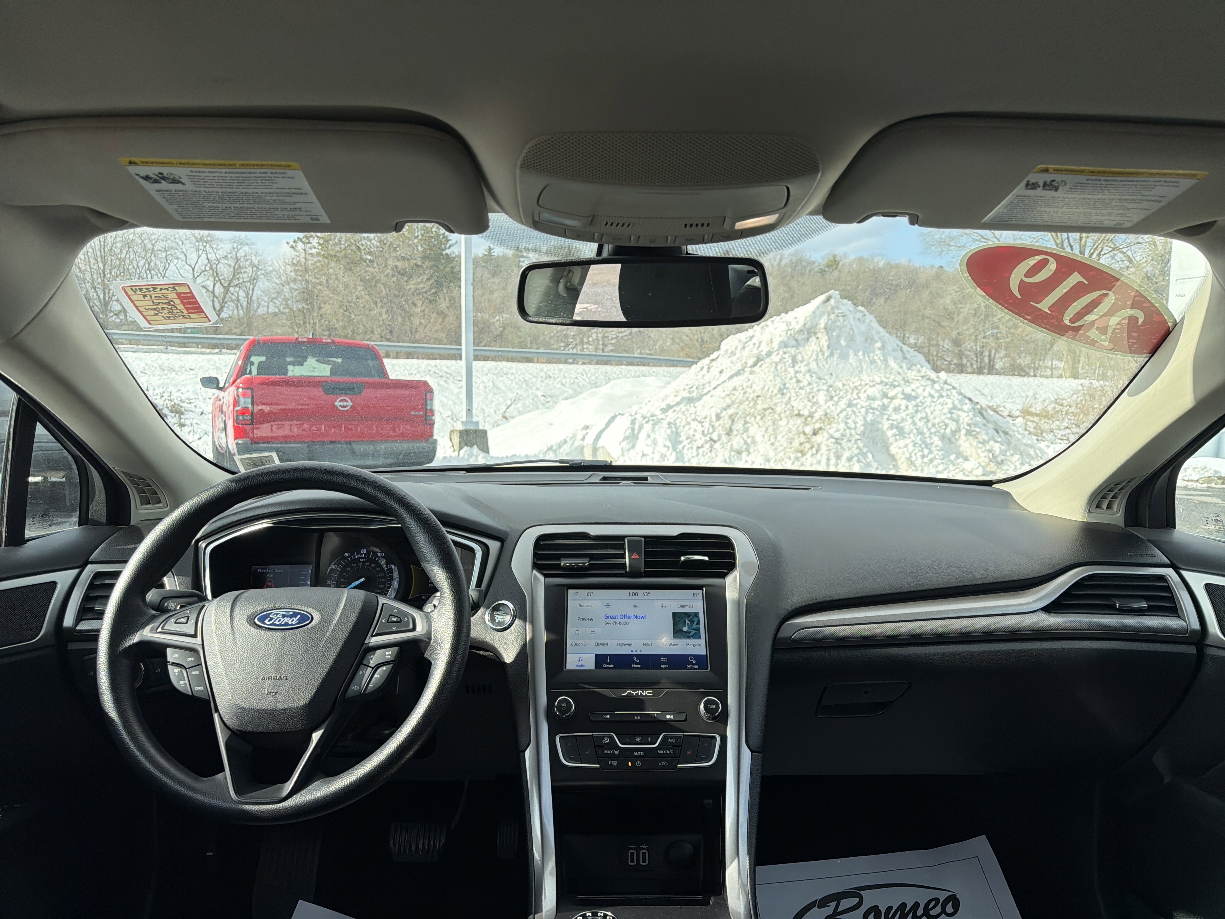 Used 2019 Ford Fusion SE image 12