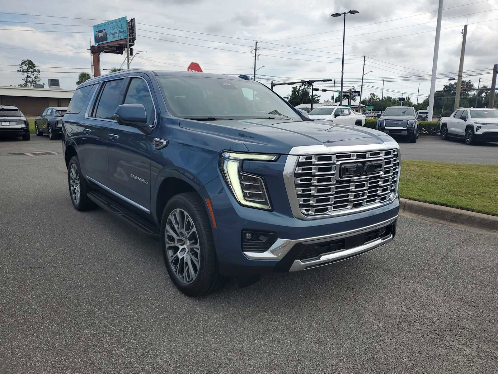 New 2025 GMC Yukon XL Denali w/ LPO, Illumination Package image 8