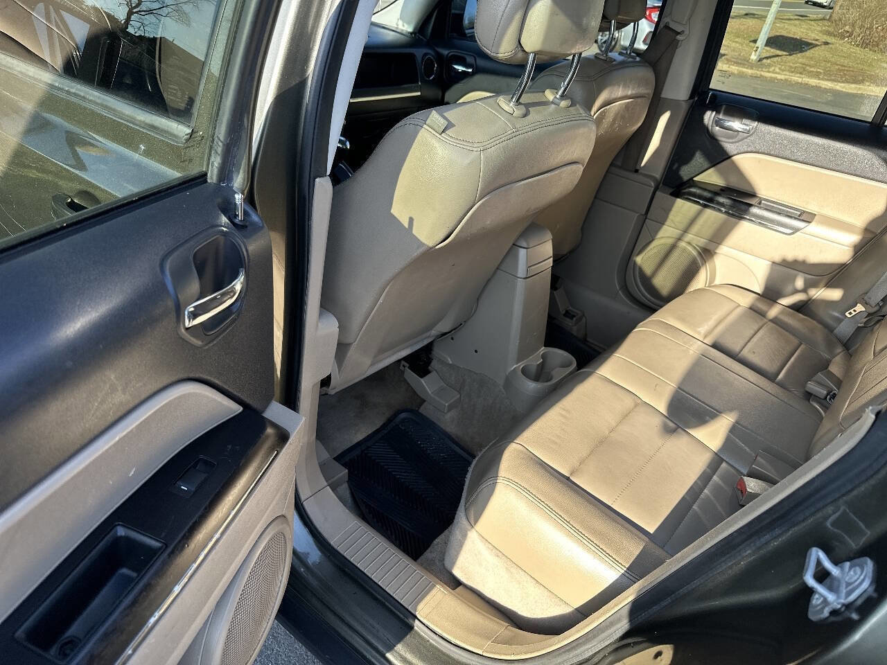 Used 2015 Jeep Patriot Limited w/ Sun/Sound Group image 10