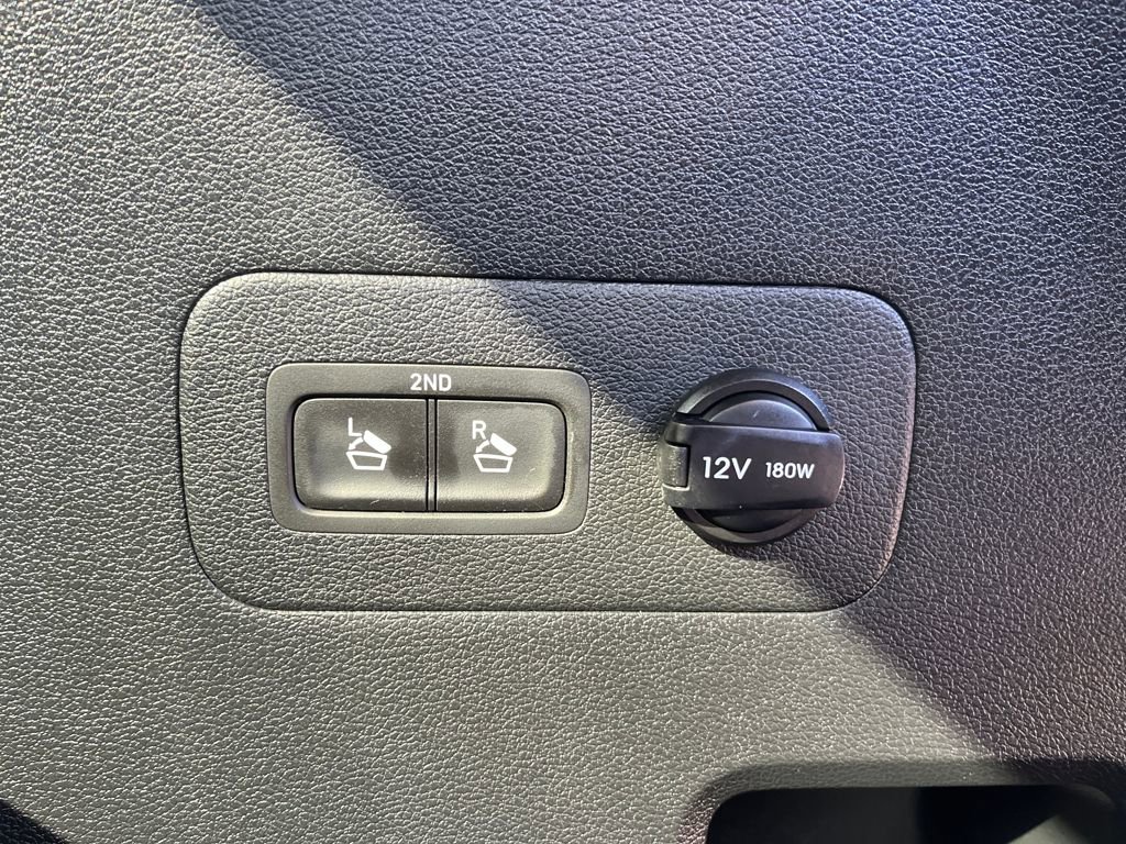 Used 2020 Hyundai Santa Fe Limited image 35