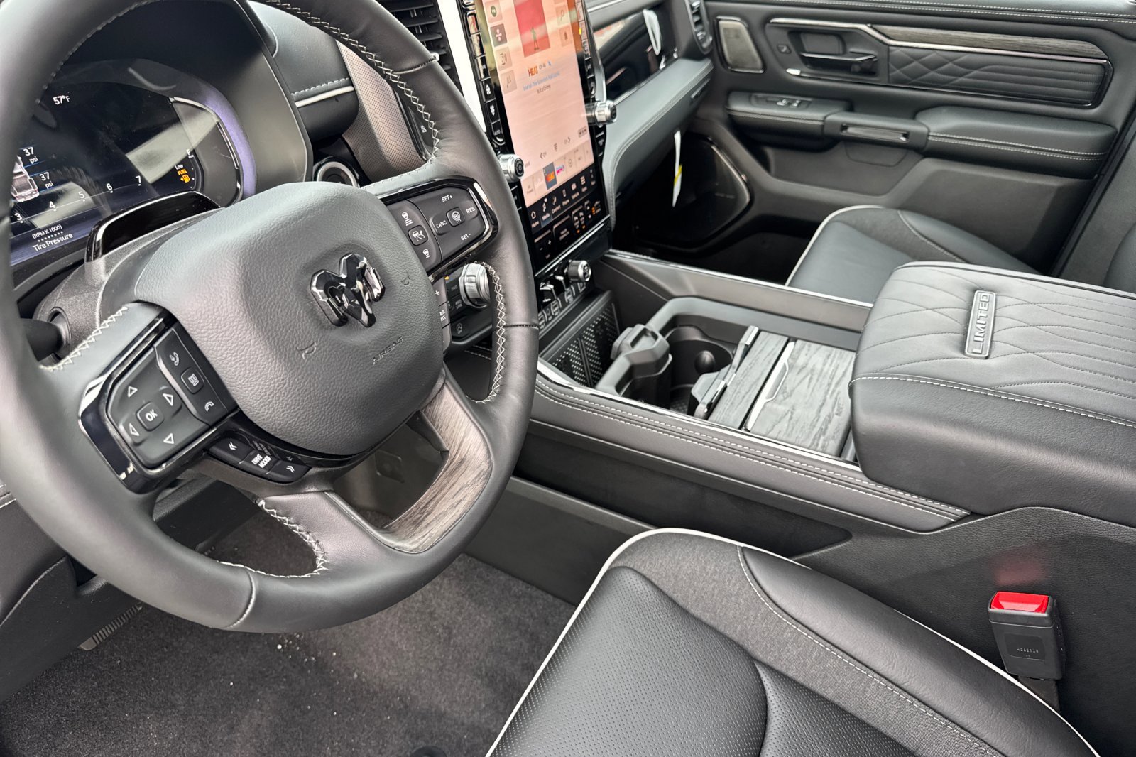 New 2026 RAM 1500 Limited image 9