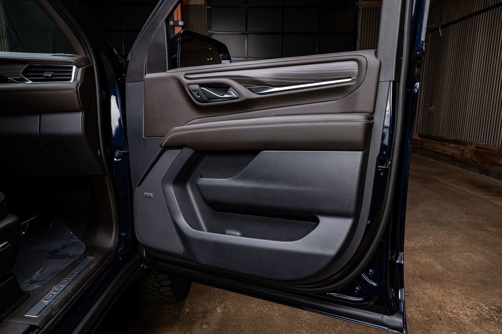 Used 2023 GMC Yukon Denali image 38