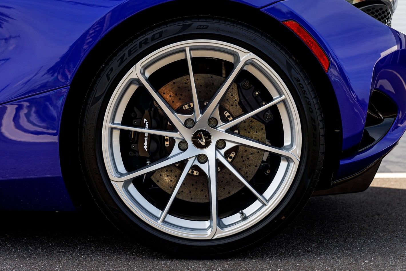 New 2026 McLaren 750S Spider RWD image 22