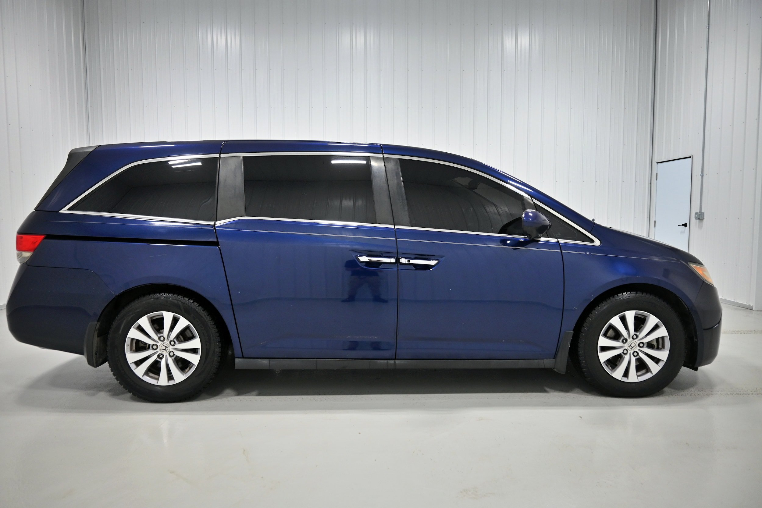 Used 2017 Honda Odyssey EX-L image 32