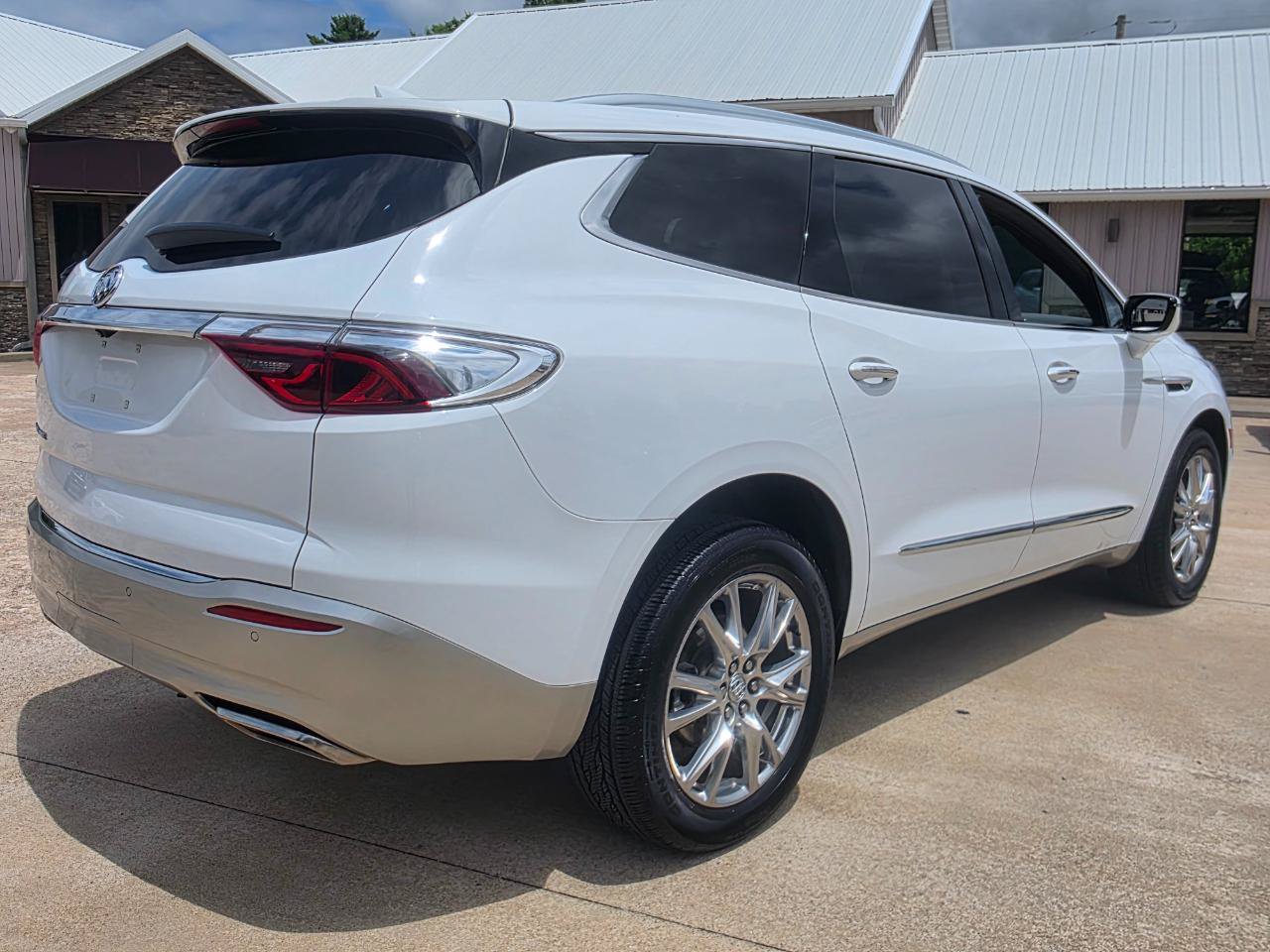 Used 2023 Buick Enclave Essence w/ Experience Buick Package FWD image 23