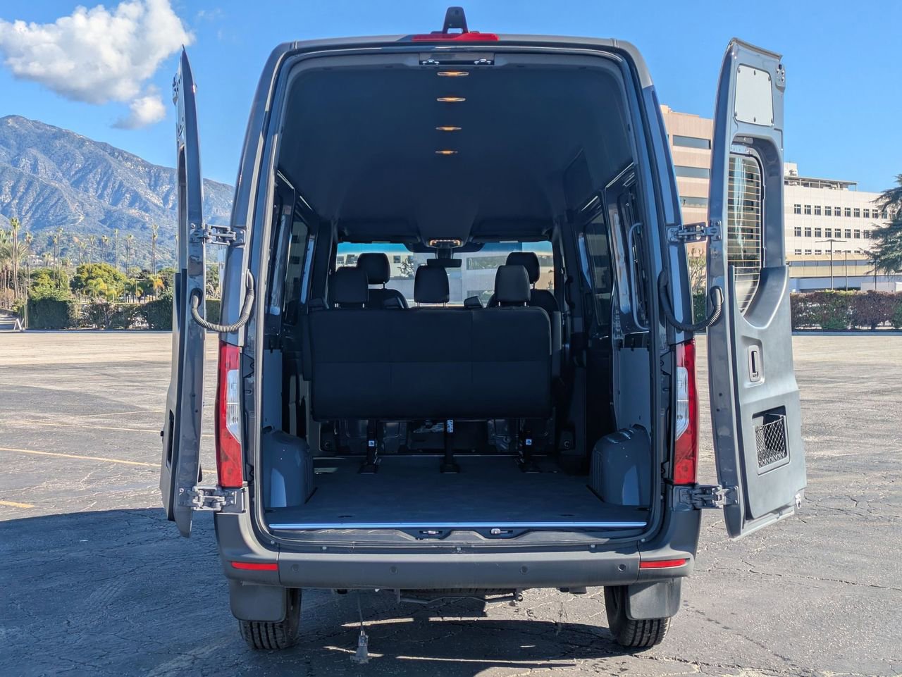 New 2025 Mercedes-Benz Sprinter 2500 image 10