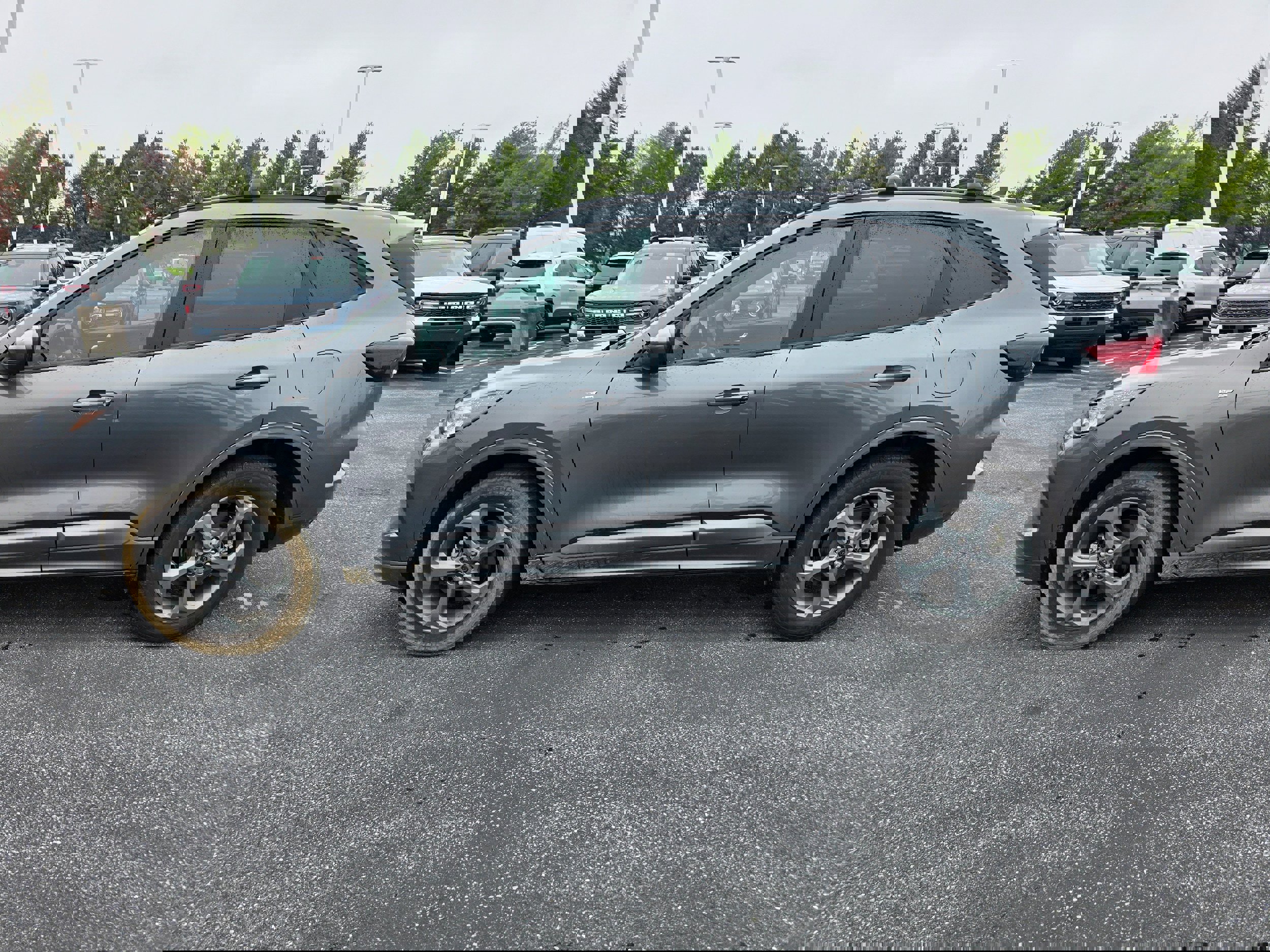 Used 2023 Ford Escape ST-Line Select w/ Tech Pack #2 image 2