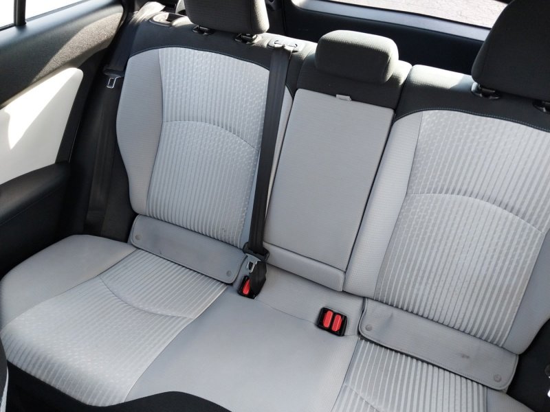 Used 2017 Toyota Prius Three image 18