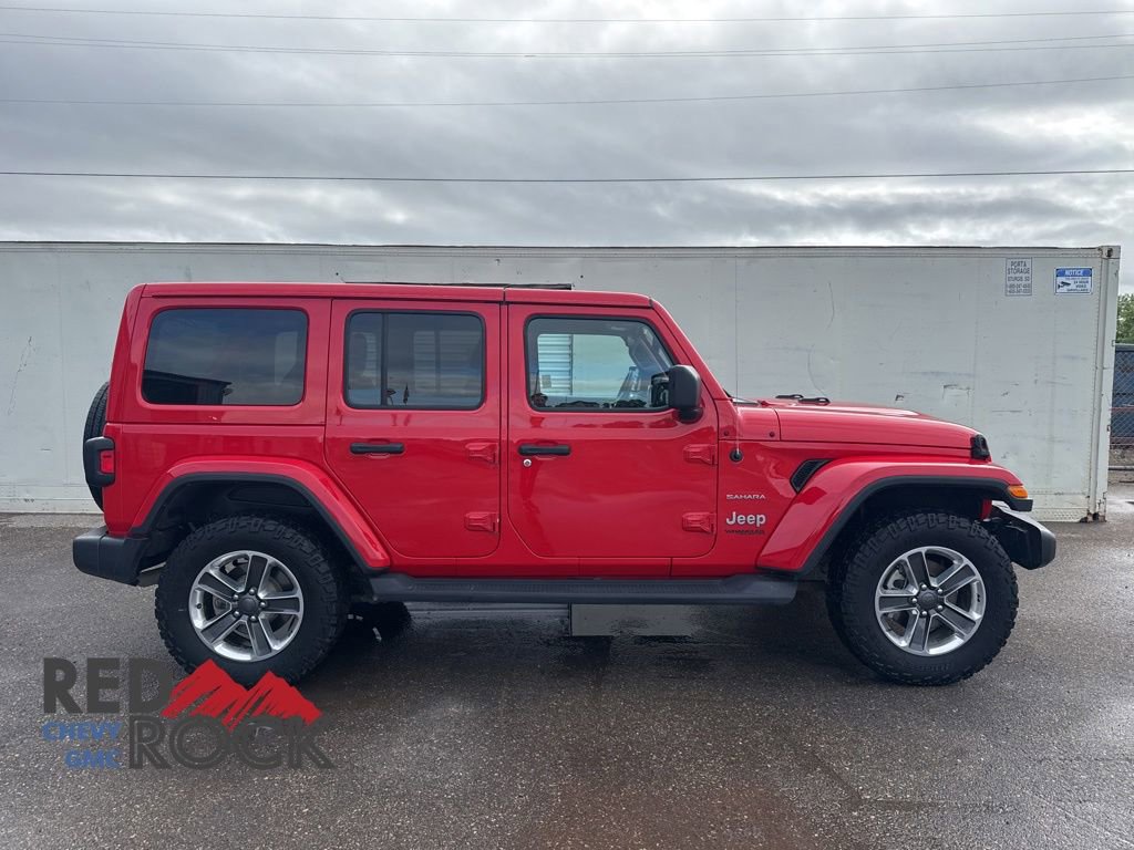 Used 2018 Jeep Wrangler Unlimited Sahara AWD/4WD image 8