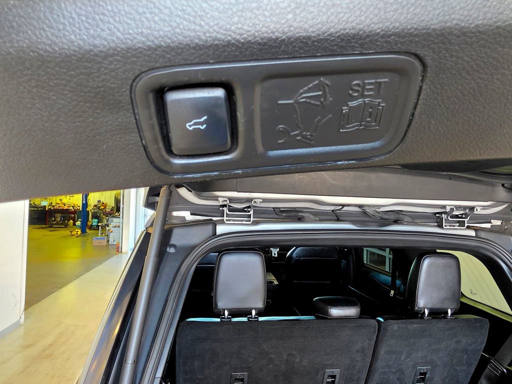 Used 2021 Ford Expedition Limited AWD/4WD image 14