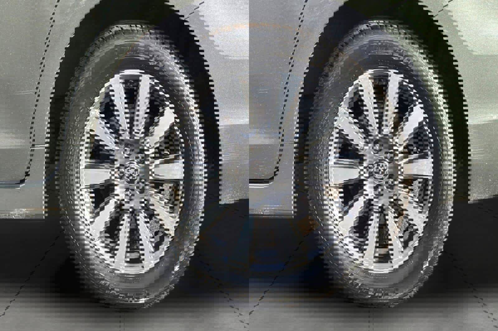 Used 2020 Toyota Sienna LE image 11