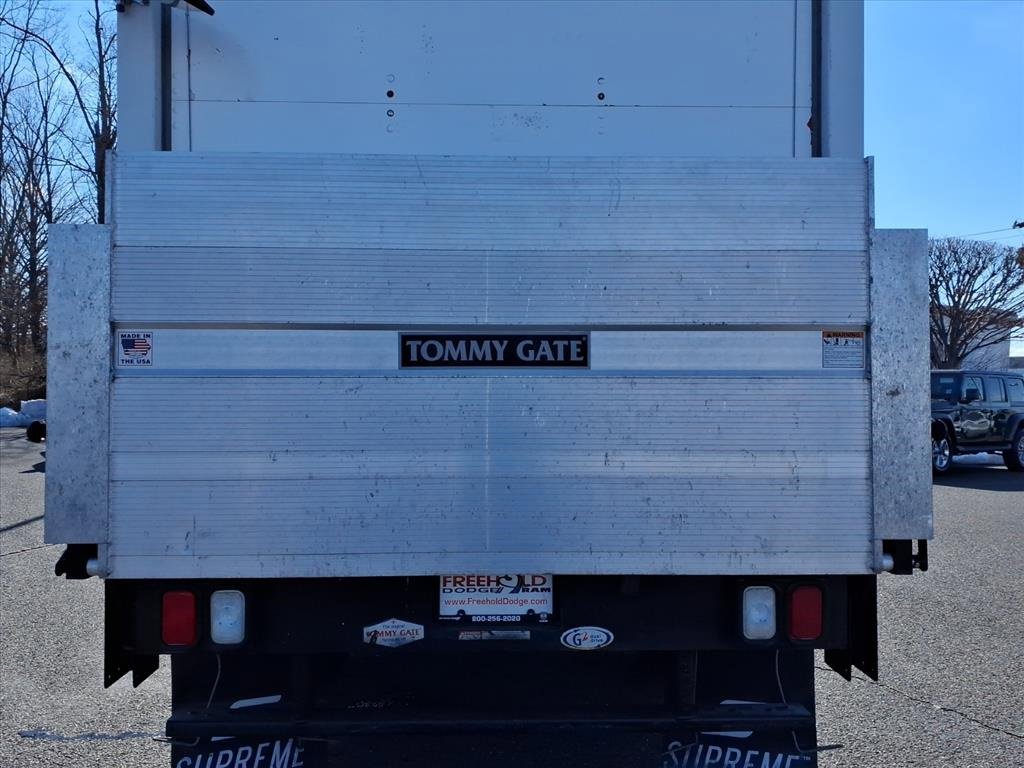 Used 2021 Chevrolet Express 3500 image 9