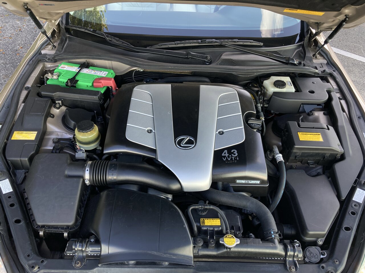 Used 2004 Lexus SC 430 Convertible image 36