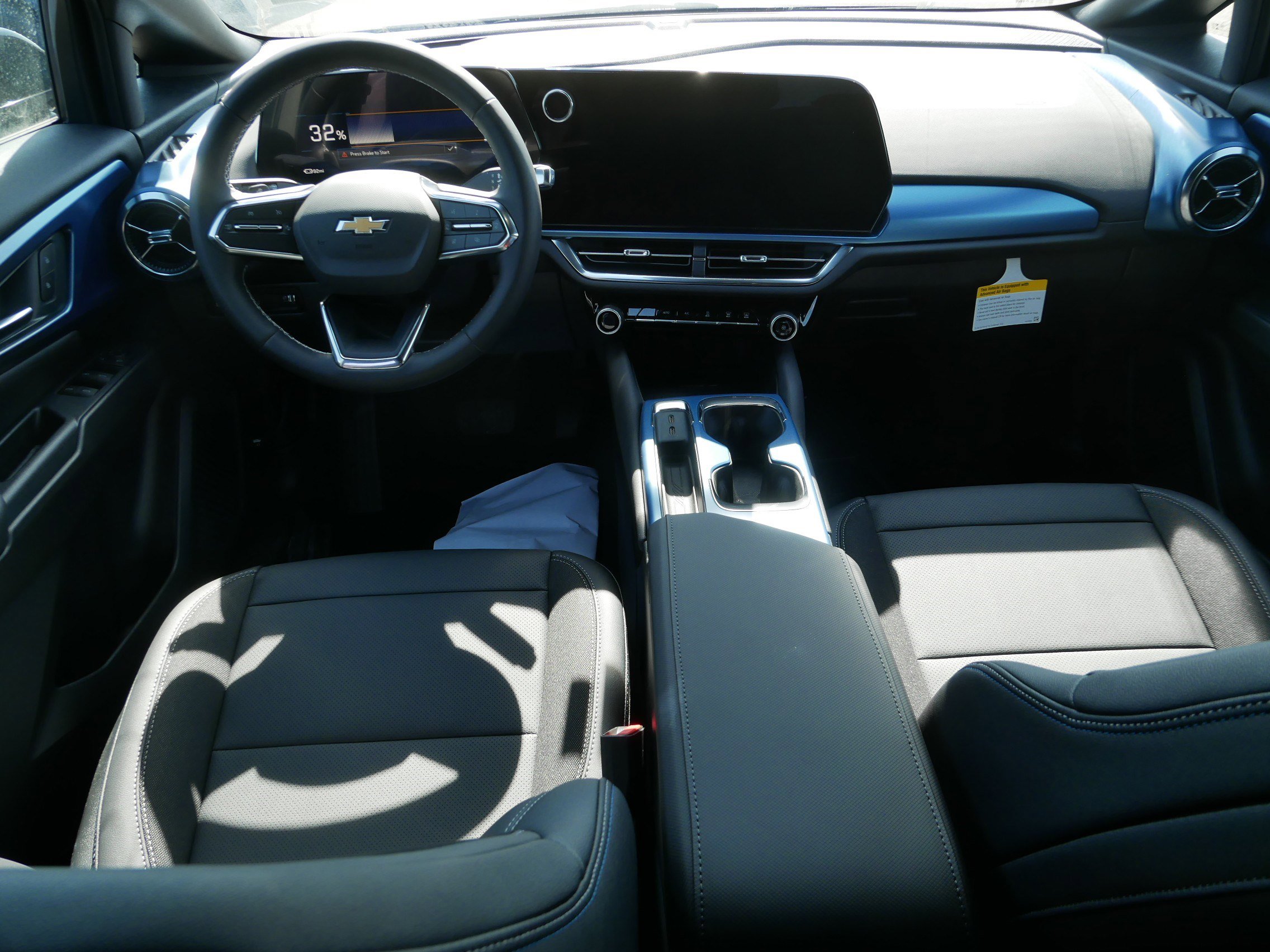 New 2026 Chevrolet Equinox EV LT image 6